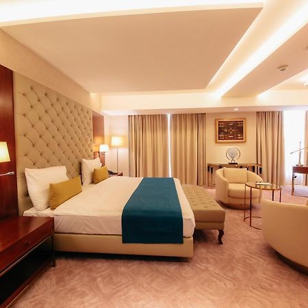 Bravia Hotel Ніамей Екстер'єр фото
