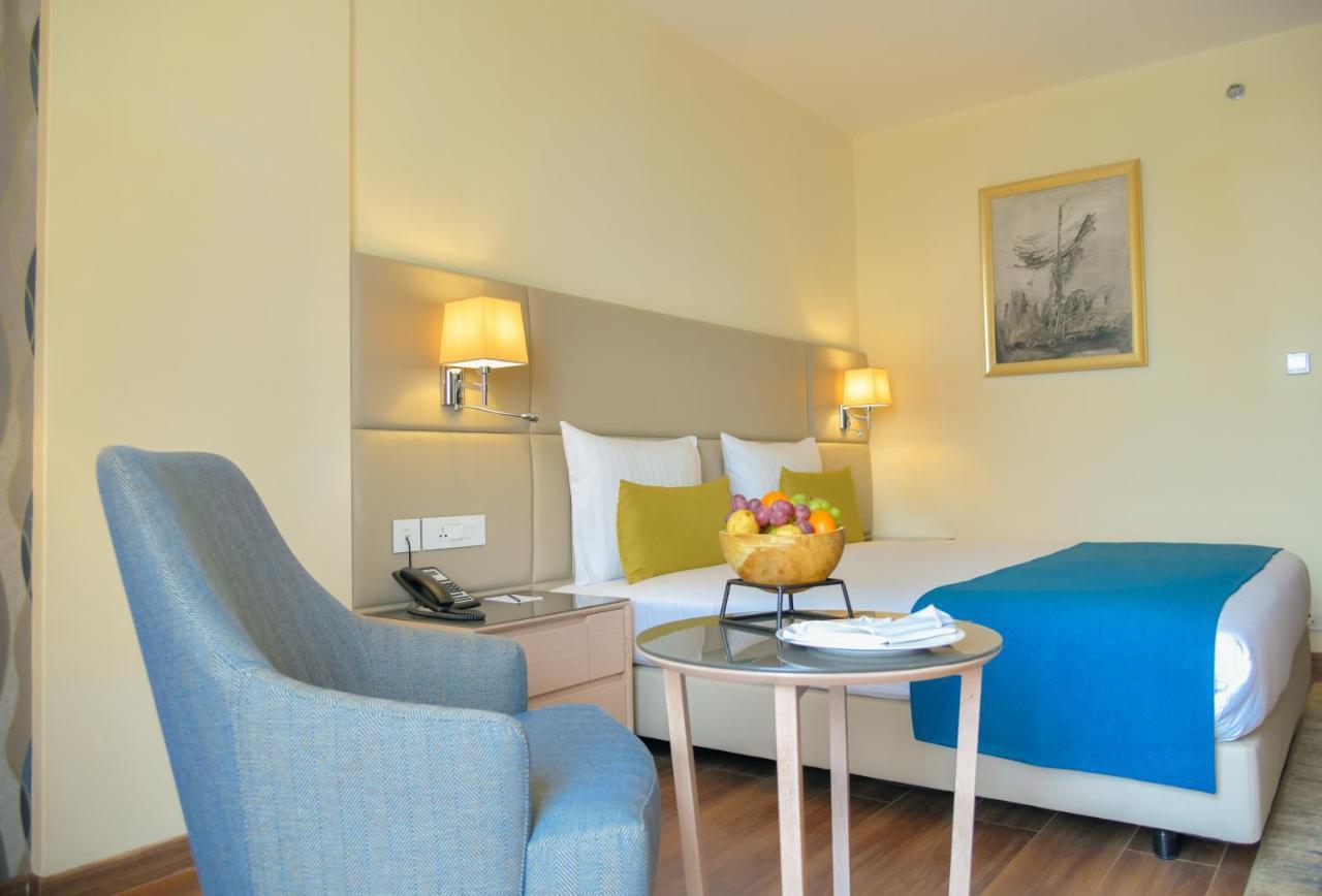 Bravia Hotel Ніамей Екстер'єр фото