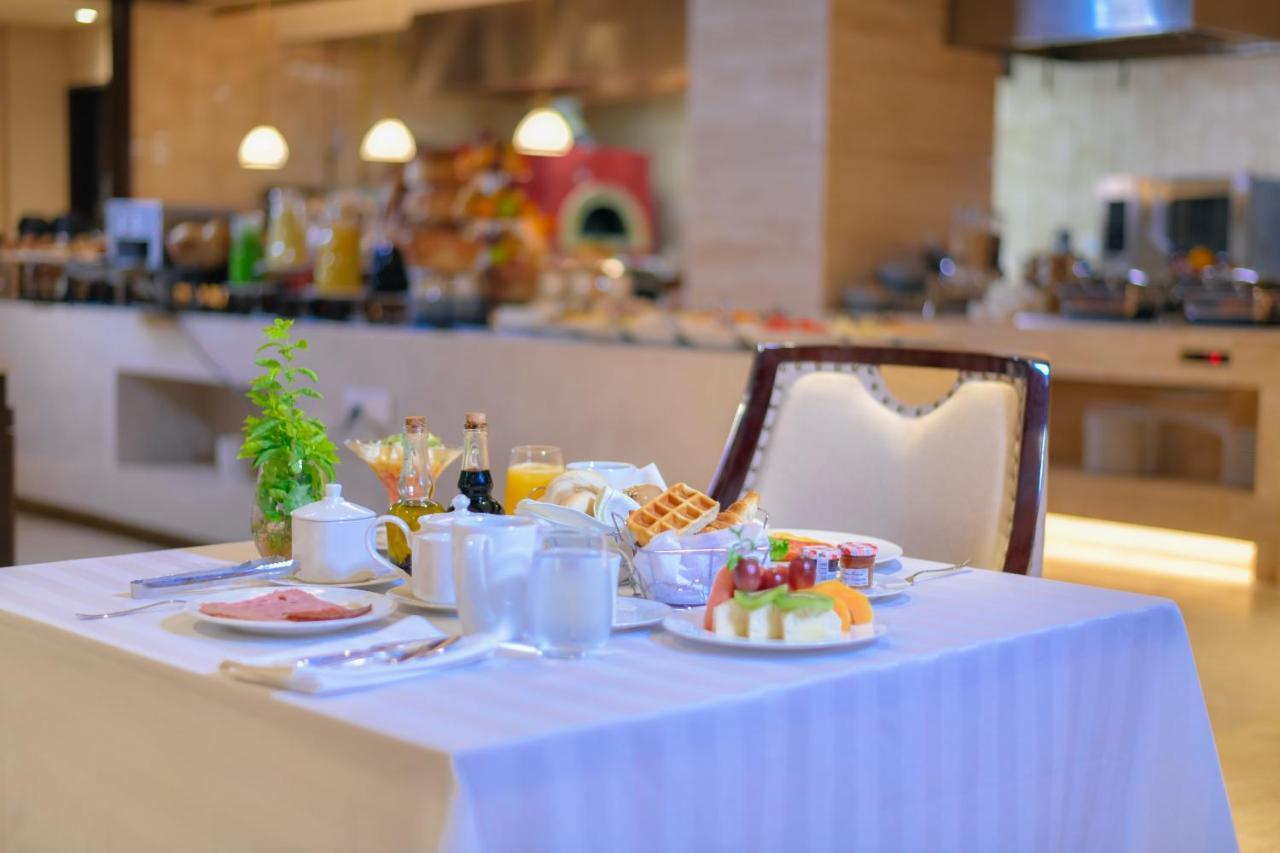 Bravia Hotel Ніамей Екстер'єр фото