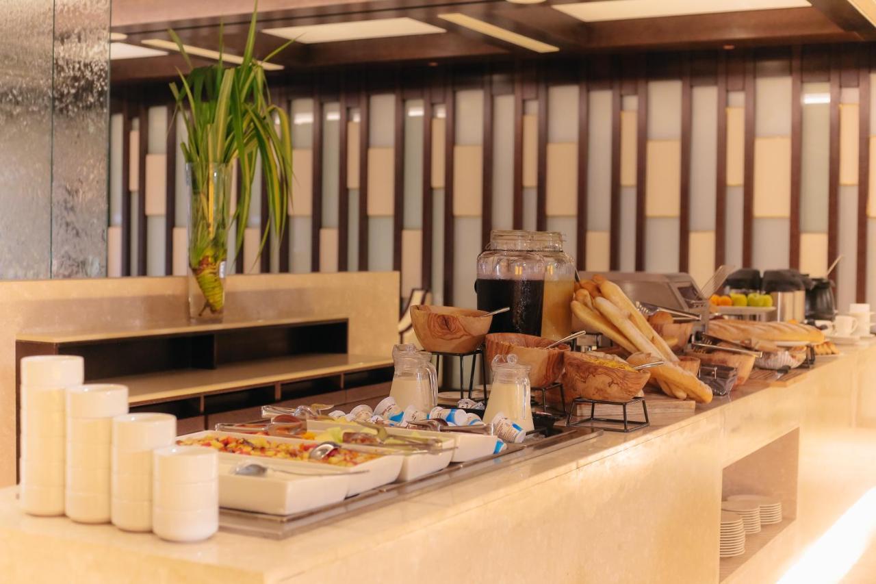 Bravia Hotel Ніамей Екстер'єр фото