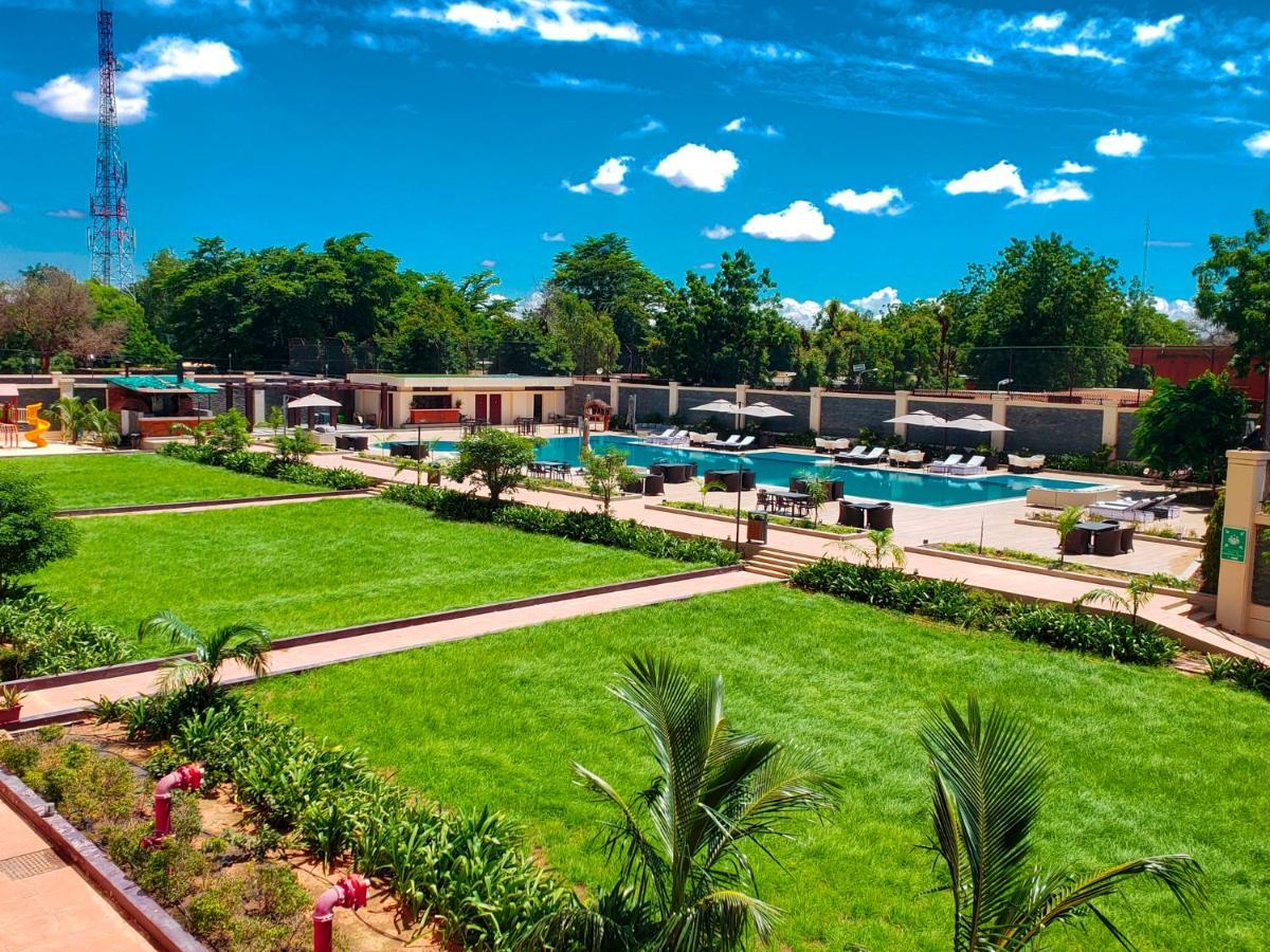 Bravia Hotel Ніамей Екстер'єр фото