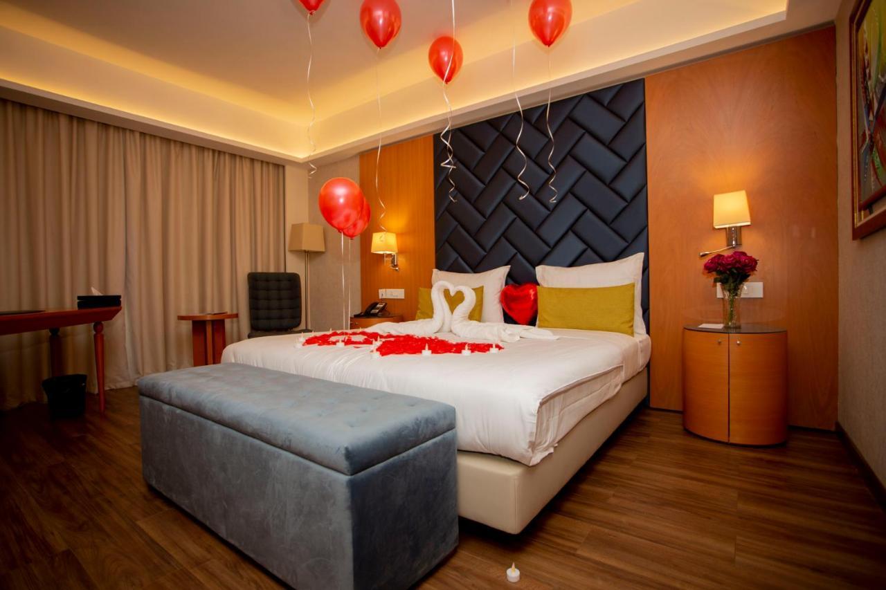 Bravia Hotel Ніамей Екстер'єр фото
