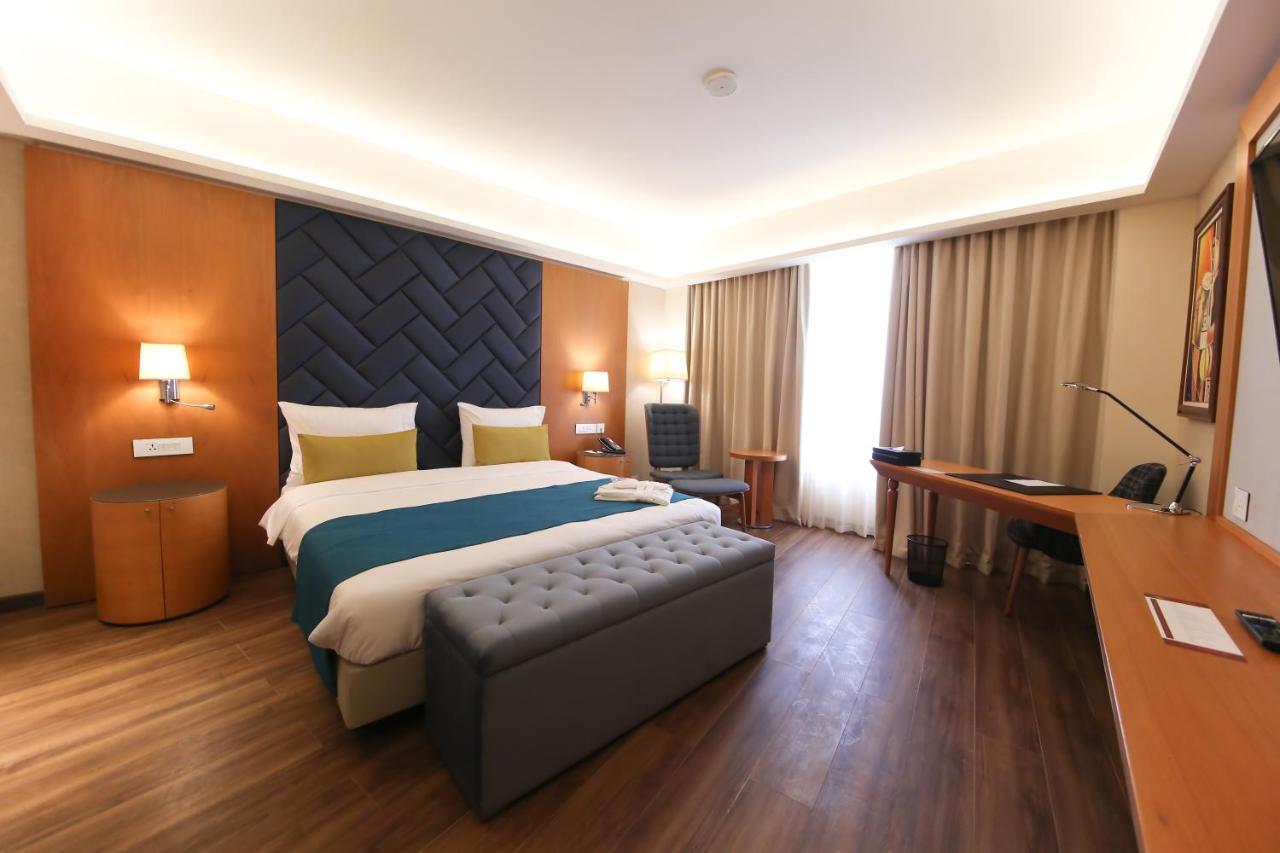 Bravia Hotel Ніамей Екстер'єр фото